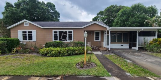 1913 24th St Vero Beach, FL 32960