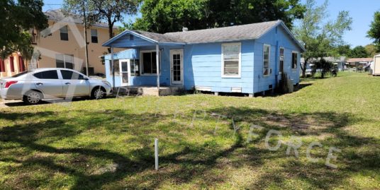 614 Lemon Ave, Dundee, FL 33838