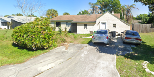 4904 Myrtle Dr Fort Pierce, FL 34982