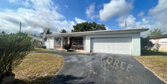 380 NE 147th Ter Miami, FL 33161