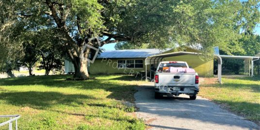 1195 Pony Pl, Moore Haven, FL 33471