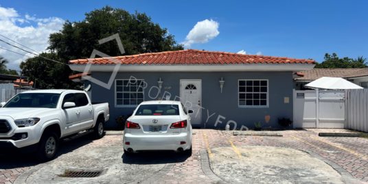 3471 NW 4th Ter Miami, FL 33125