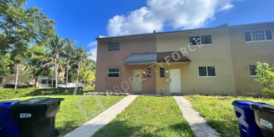 2035 NE 139th St North Miami Beach, FL 33181