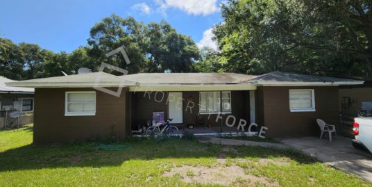 908 Nebraska Street, Leesburg, FL 34748