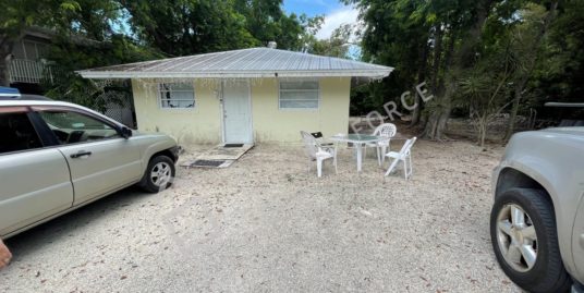 218 Lignumvitae Dr Key Largo, FL 33037