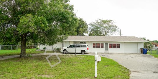 147 Maine Ave, Fort Myers, FL 33905