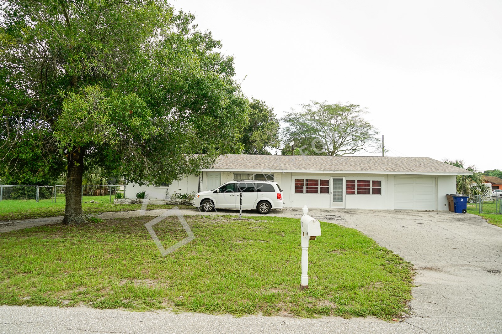 147 Maine Ave, Fort Myers, FL 33905