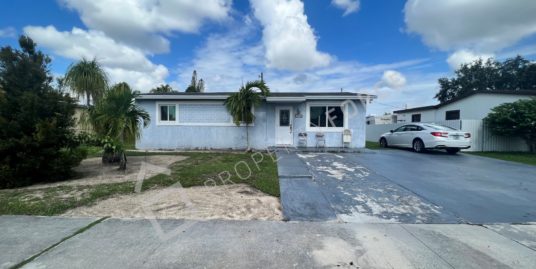 13810 Jefferson St, Miami, FL 33176