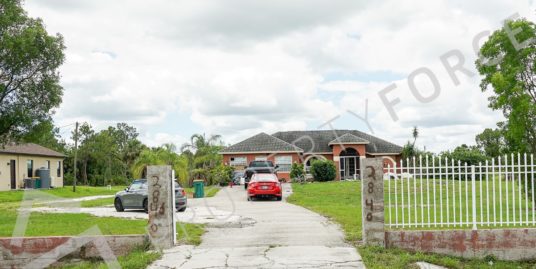 2840 39th Ave NE, Naples, FL 34120