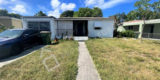 305 NW 130th St, North Miami, FL 33168