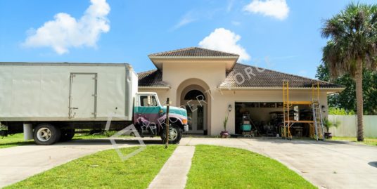 18601 South River Road, Alva, FL 33920