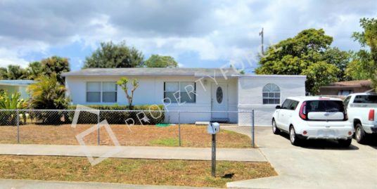 816 SW 11th Ave Delray Beach, FL 33444