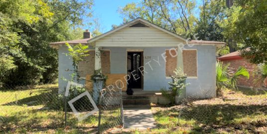5230 Fluke Ave, Savannah, GA 31405