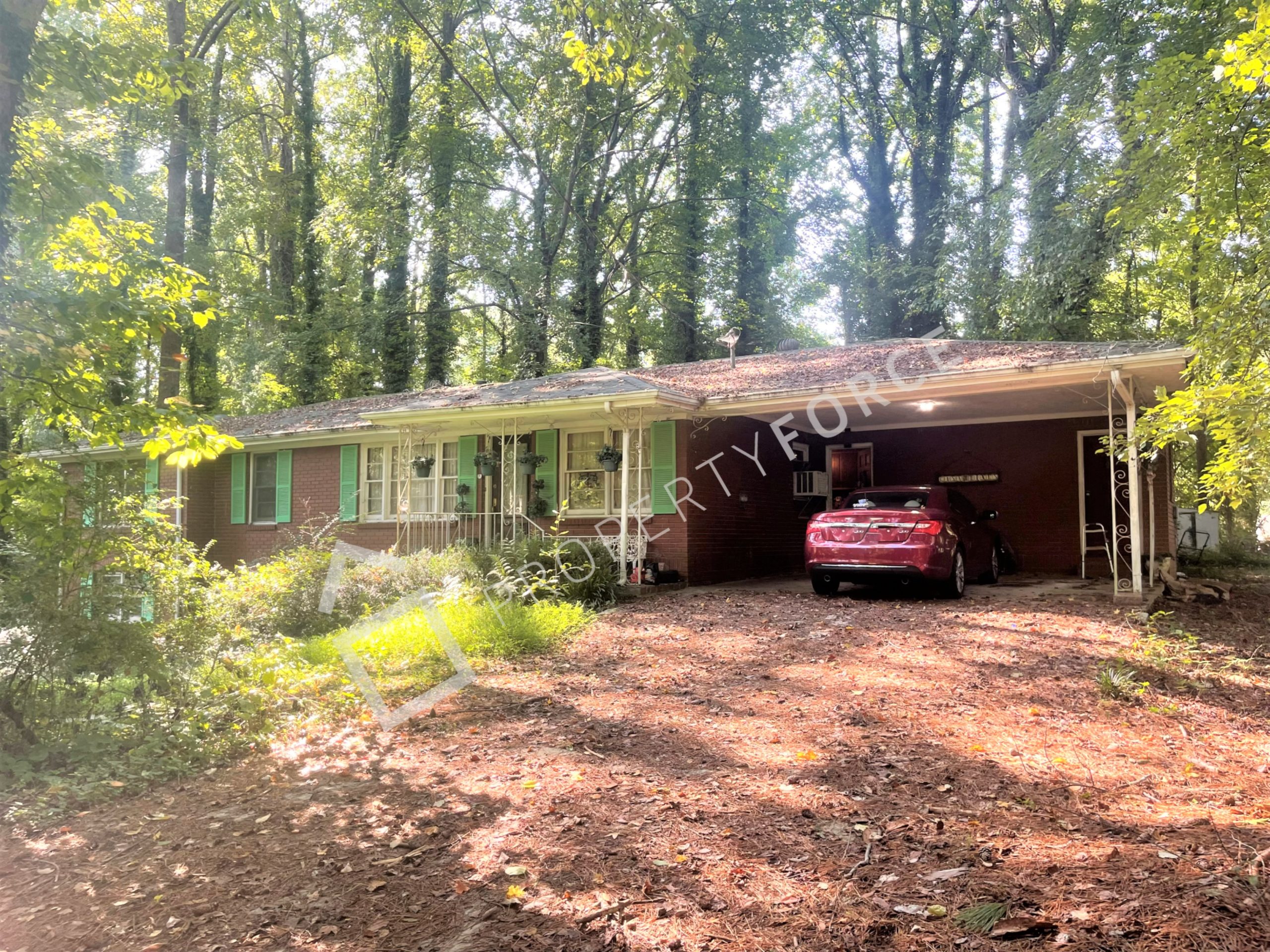 1555 Thunderwood Ln SW, Mableton, GA 30126