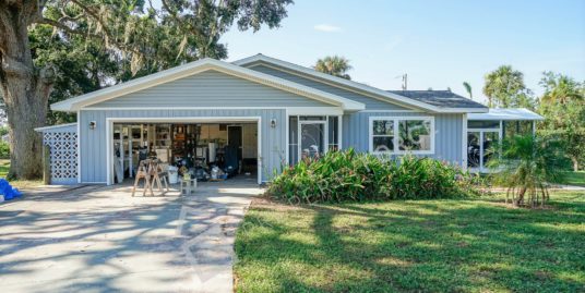 14801 Riverview Ct, Fort Myers, FL 33905