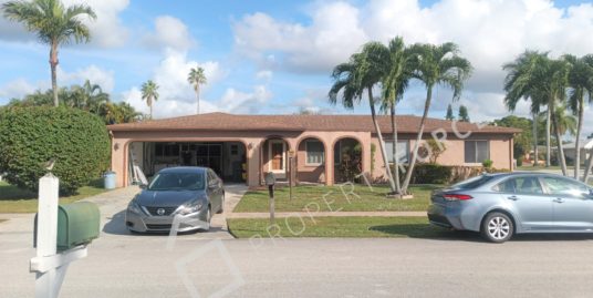 4509 Betelnut St, Boca Raton, FL 33428