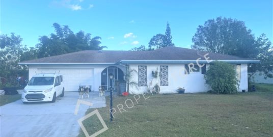 214 Maple Ave N, Lehigh Acres, FL 33936