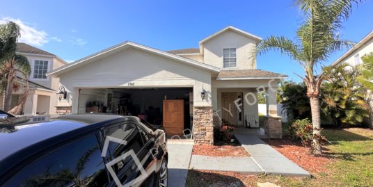 7542 Maroon Peak Dr, Ruskin, FL 33573