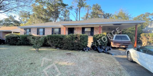 734 Berkley Dr, Pensacola, FL 32503