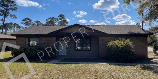 1305 Heatherwood Cir, Pensacola, FL 32506