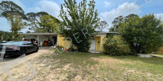 513 Edgewater Dr, Pensacola, FL 32507