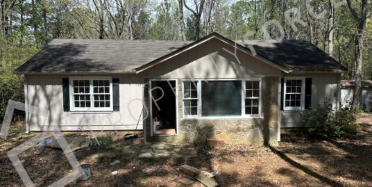 1120 Mocassin Gap Rd, Locust Grove, GA 30248