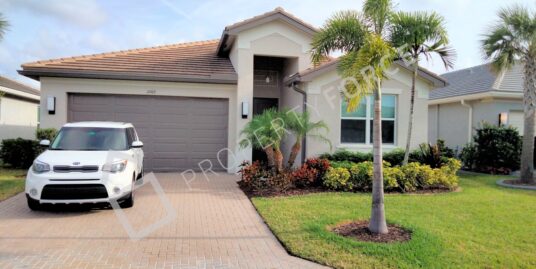 11105 SW Carriage Hill Ln, Port Saint Lucie, FL 34987