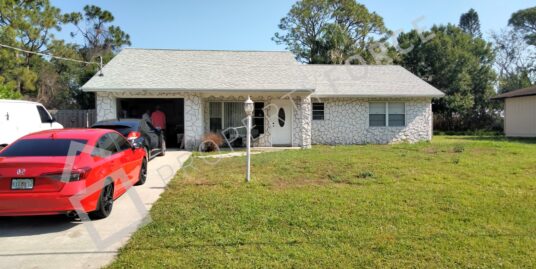 325 Southeast Thanksgiving Avenue Port St. Lucie FL 34984