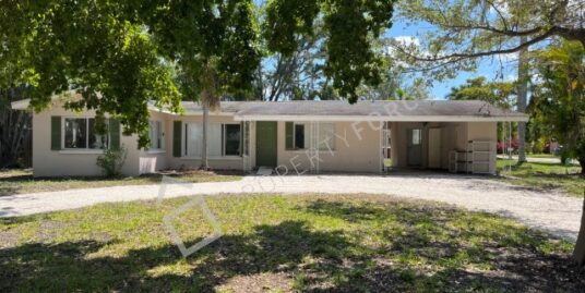 4106 W Riverside Dr, Fort Myers, FL 33901