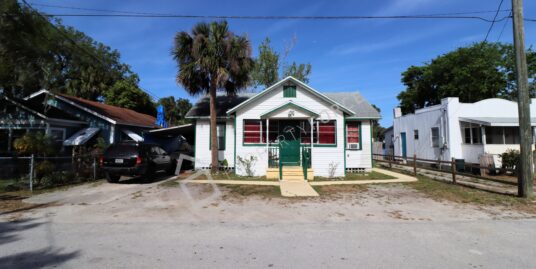 615 Dora St, New Smyrna Beach, FL 32168
