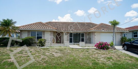 127 Leland St SW, Port Charlotte, FL 33952