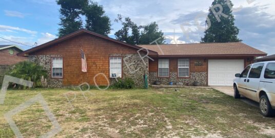5940 Lake Dr, Panama City, FL 32404