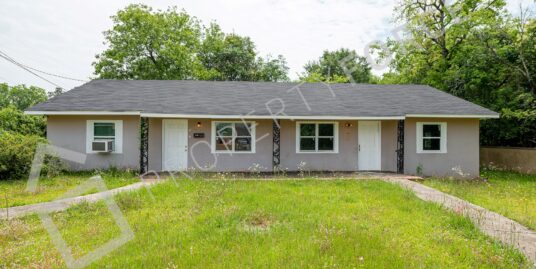 363 Woolfolk St, Macon, GA 31217