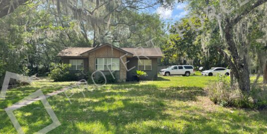 218 NE 5th St, Williston, FL 32696