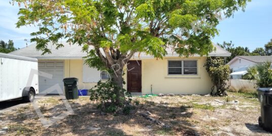 926 12th Ct S, Lake Worth, FL 33460
