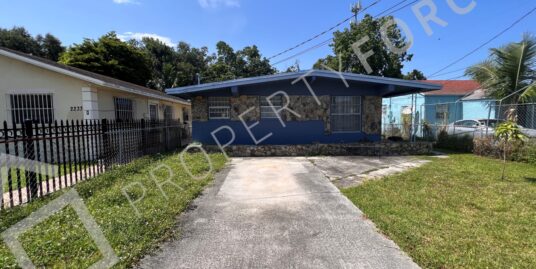 2227 NW 48th St. Miami FL, 33142