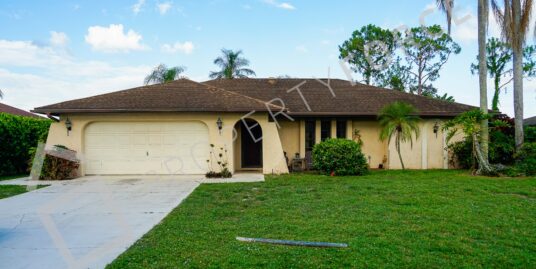 24801 Paradise Rd, Bonita Springs, FL 34135