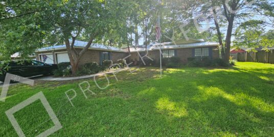 4202 Thornwood Way Valdosta GA 31602