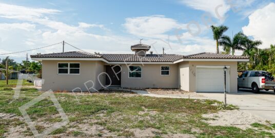 1015 Ione Dr, Fort Myers, FL 33919