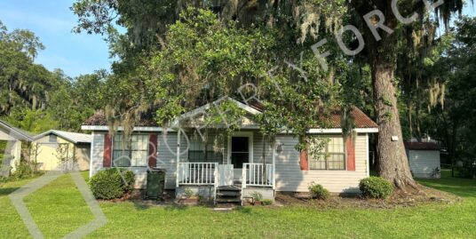 238 Glyndale Dr, Brunswick, GA 31520