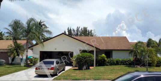 57 Vista Del Rio, Boynton Beach, FL 33426
