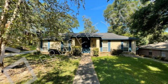 2536 Coachman Ct, Mobile, AL 36695