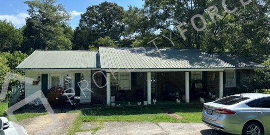 25 Berry Rd, Cedartown, GA 30125