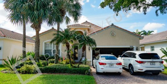 9586 Lismore Ln Estero, FL 33928