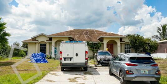 1560/1562 Gilbert Ave S, Lehigh Acres, FL 33973