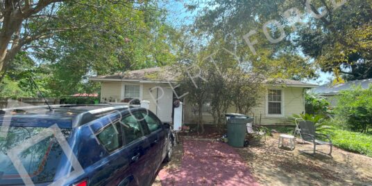 2933 Michael Dr, Pensacola, FL 32505