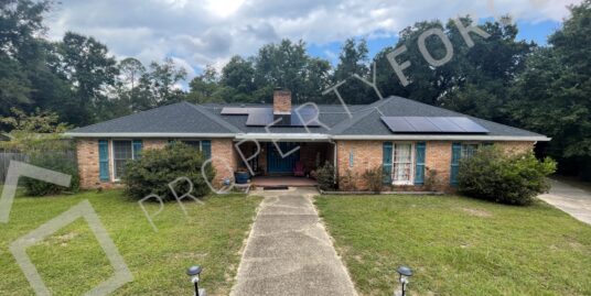 9767 Pickwood Dr, Pensacola, FL 32514