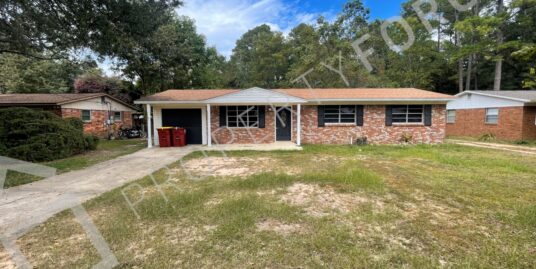 1516 Texas Pkwy, Crestview, FL 32536