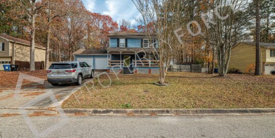 3608 Fernbrook Dr, Snellville, GA 30039