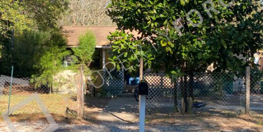 854 E Williams Ave, Crestview, FL 32539